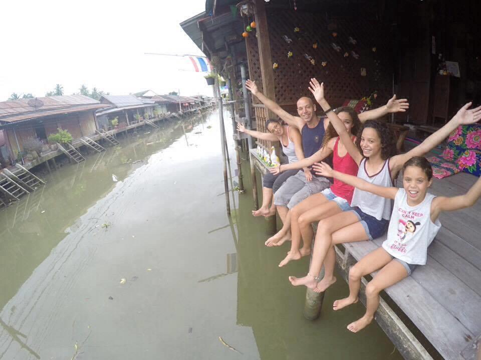 Baanklong Amphawa Homestay Exterior photo